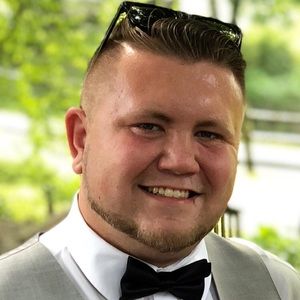 Meet your Posher, Devin